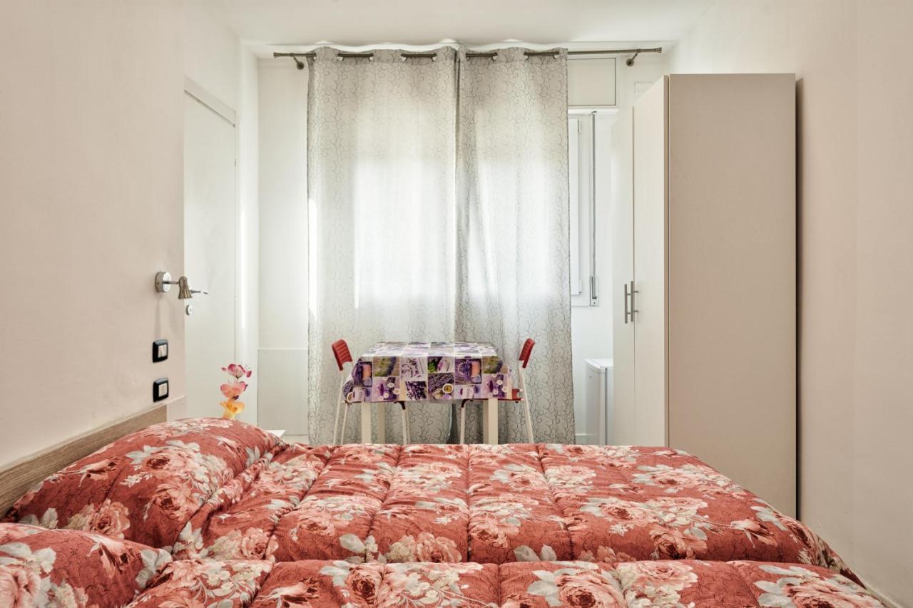 Hotel Venice Pink House Marghera Exteriér fotografie